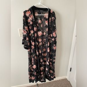 Torrid- size 1/2 Duster, velvet edging— worn once